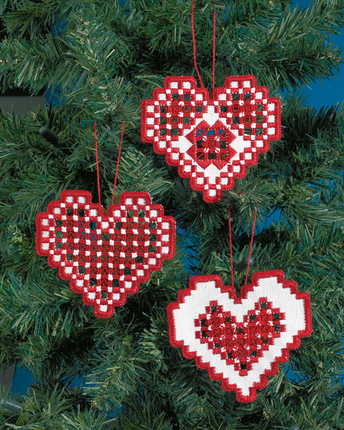 Hardanger Hjerte Juleophæng – Broderikit (10x10 cm) 3 stk