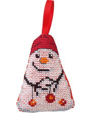 Snemand Juleophæng – Broderikit (6 x 8 cm)