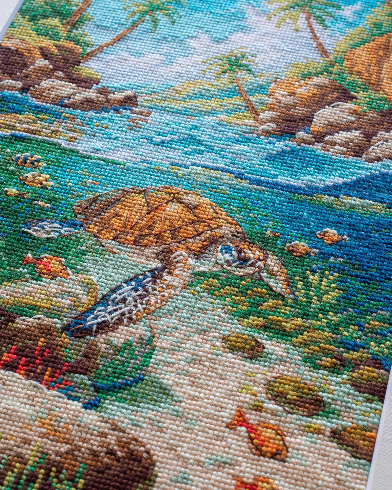 Skildpadde Under Vandet – RIOLIS Broderikit (21 x 30 cm)