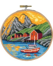Midnatssol Lofoten – Broderikit inkl. ramme (Ø 15 cm)
