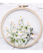 Krysantemum – Broderikit (Ø18 cm) inkl. ramme