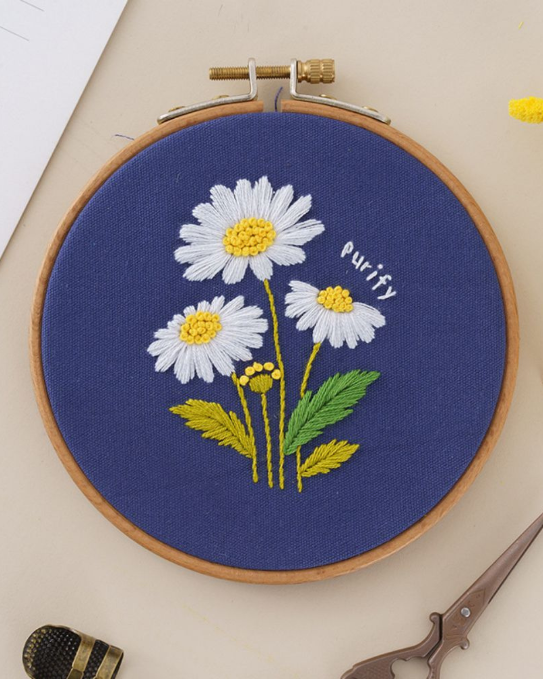 Marguerit – Broderikit (ca. 25 x 25 cm)