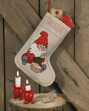 Julesok med Nisse, Grød og Navn – Broderikit (24 x 33 cm)