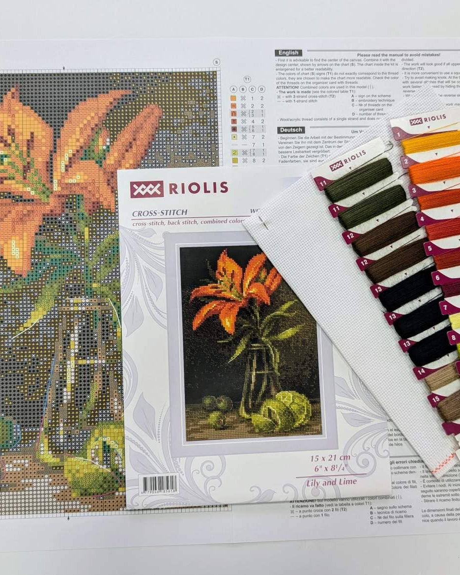 Lilje og Lime – RIOLIS Broderikit (15 x 21 cm)