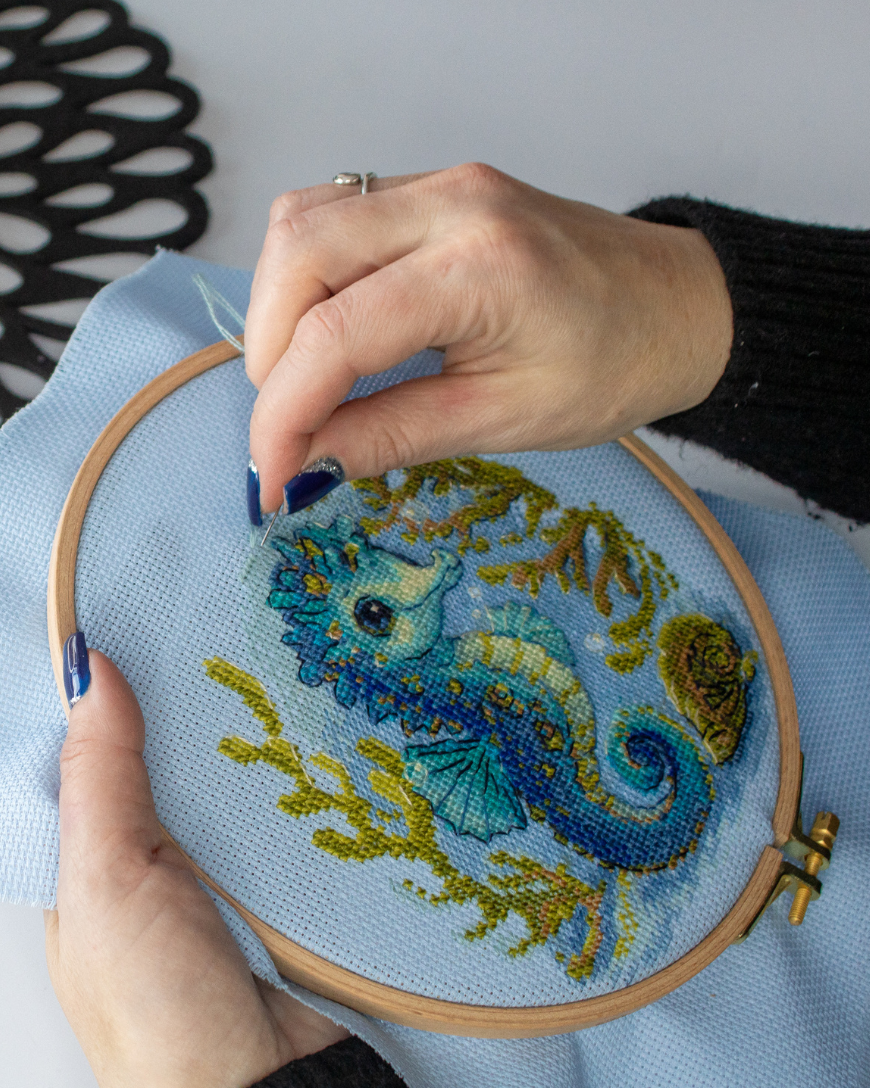 Baby-søhest - AINE Broderikit (15 x 15 cm)