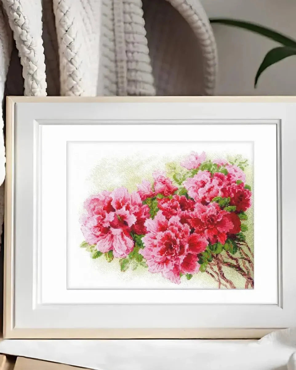 Smukke Azalea – RIOLIS Broderikit (30 x 24 cm)
