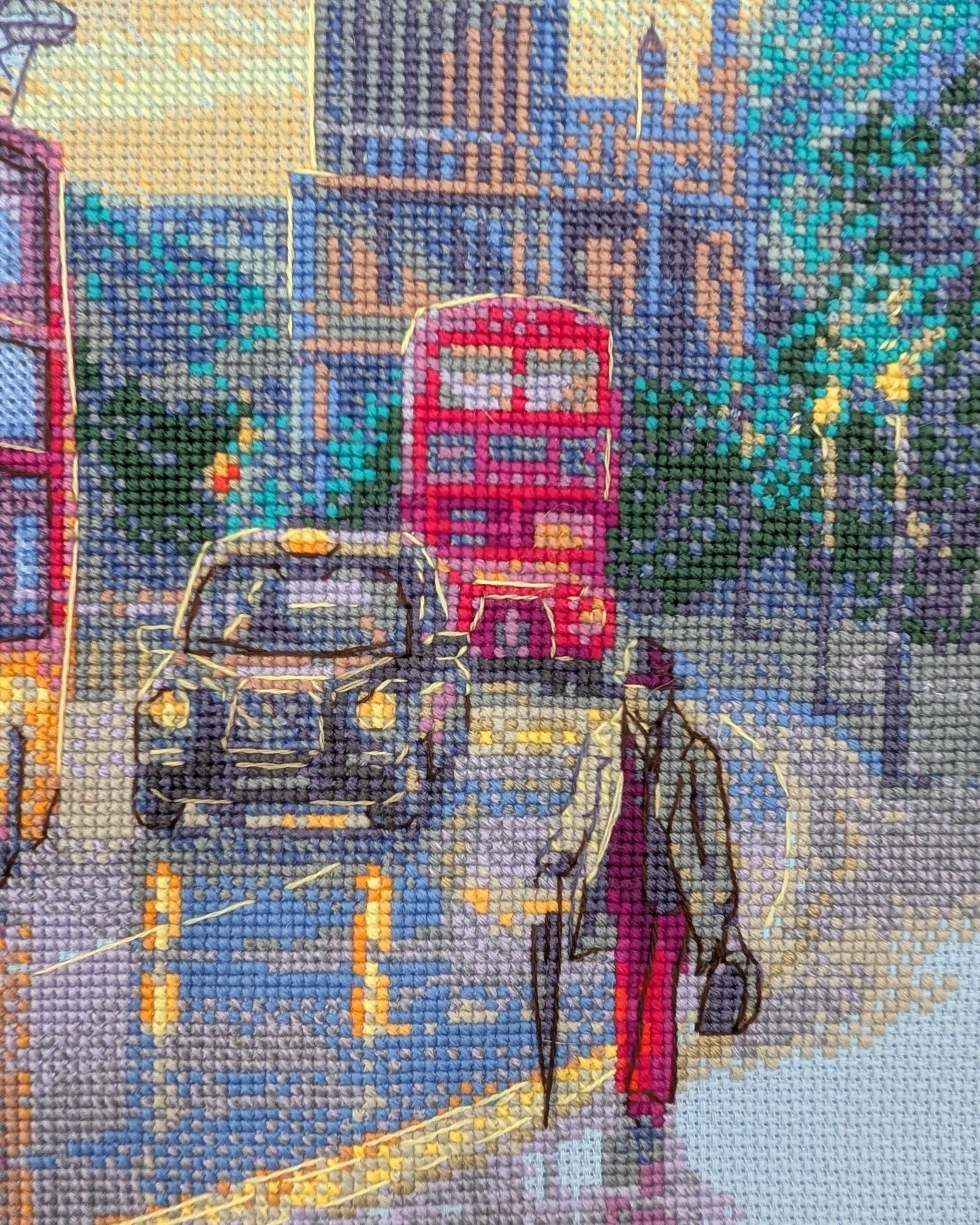 Regnfulde London – AINE Broderikit (30 x 40 cm)