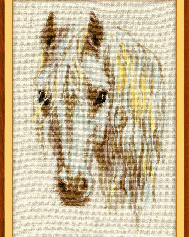 Hvid Hest – RIOLIS Broderikit (24 x 40 cm)