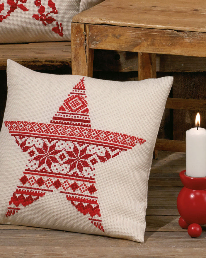 Julestjerne Mønster Pude – Broderikit (40 x 40 cm)