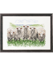 Får på marken – Broderikit (41×29 cm)