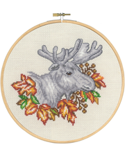 Elg i Efterår – Broderikit med Ramme (Ø20 cm)