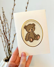 Passepartoutkort hvid med guldkant – ovalt vindue (10,5 × 15 cm)