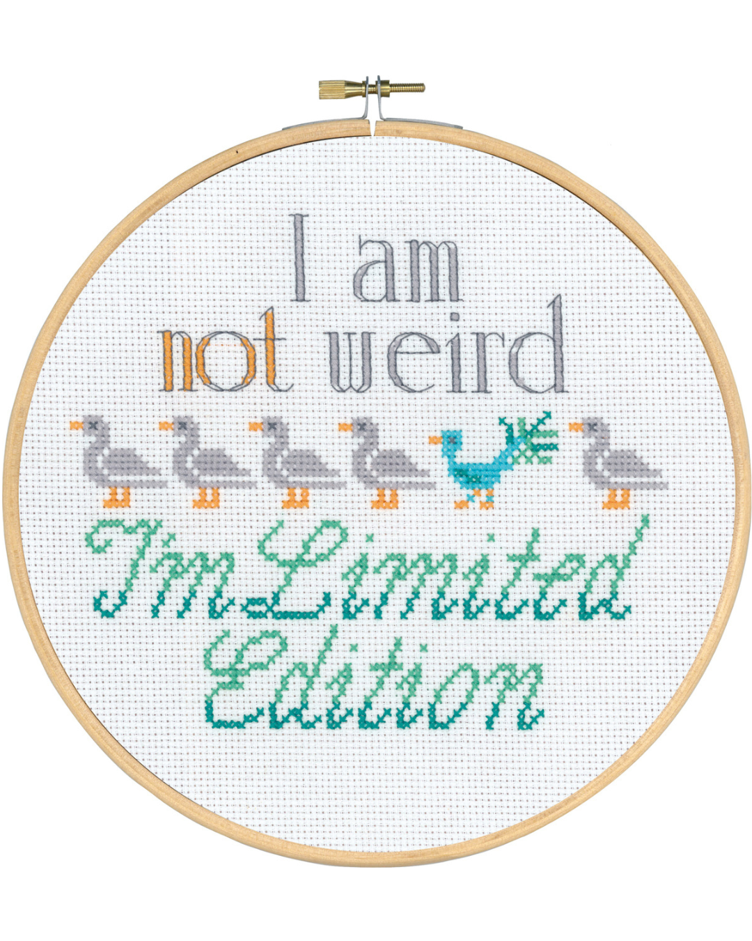 I’m not weird, I’m limited edition – Broderikit (Ø10 cm) inkl. ramme
