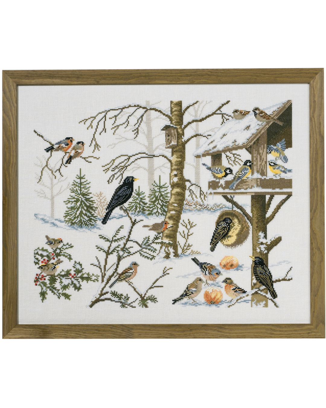 Fugle v. foderbræt – Broderikit (55x45 cm)
