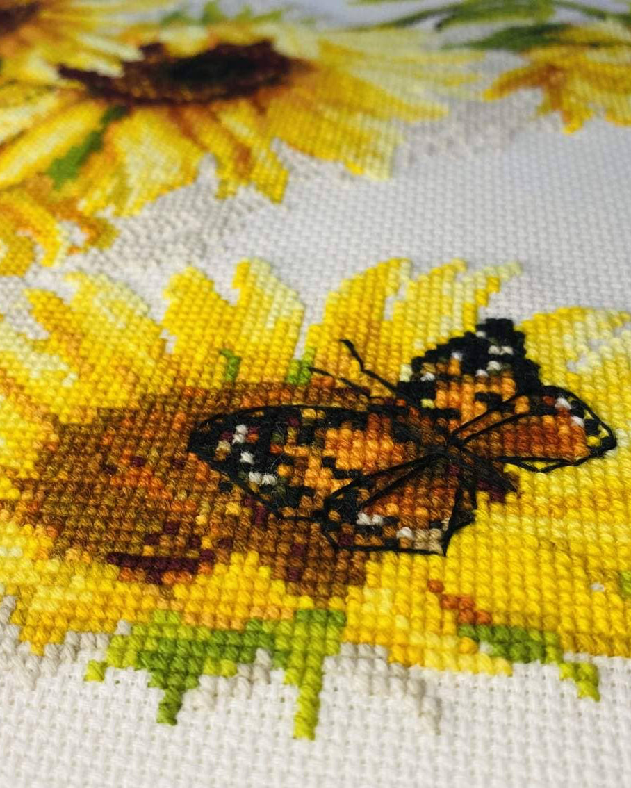 Varm Sommer – RIOLIS Broderikit (40 x 30 cm)
