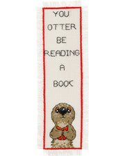 Bogmærke "You otter be reading a book" – Broderikit (7x22 cm)
