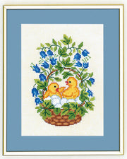 Kyllinger i kurv – Broderikit (20x25 cm)