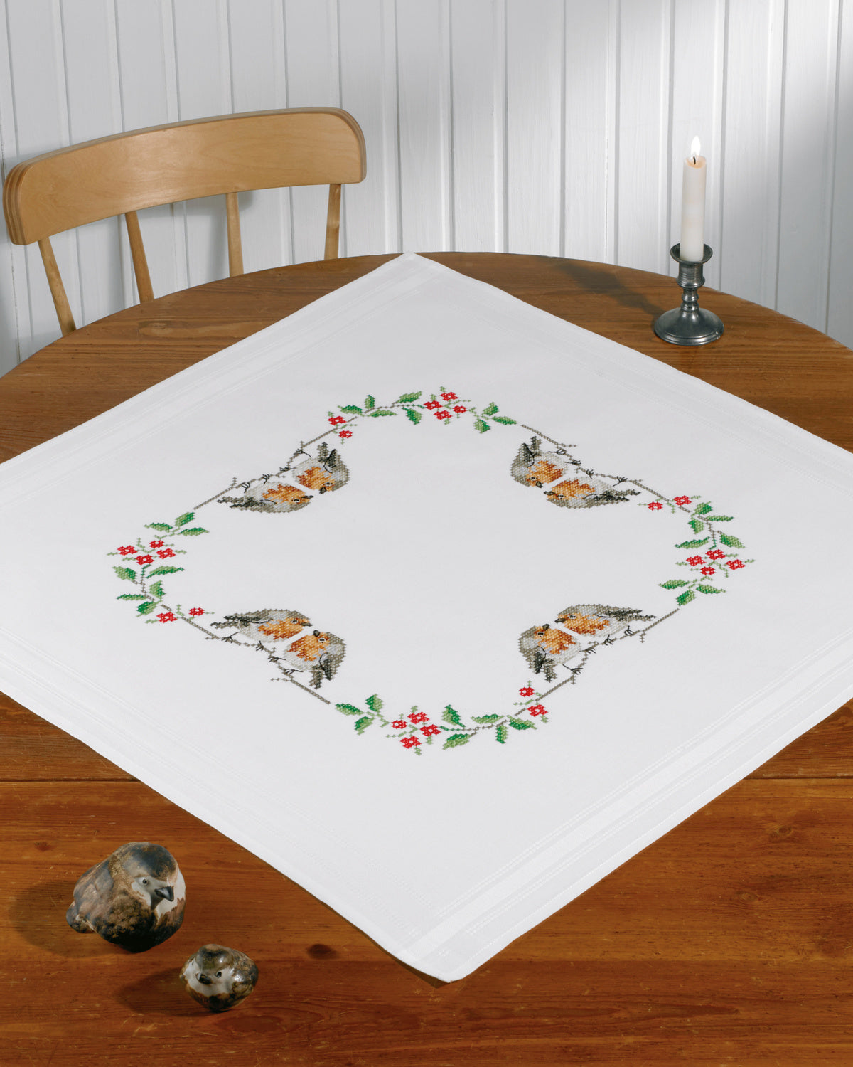 Fugle dug – Broderikit (80 x 80 cm)