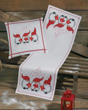 3 nisser bordløber - Broderikit (36 x 108 cm)