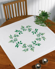 Blade dug – Broderikit (80 x 80 cm)