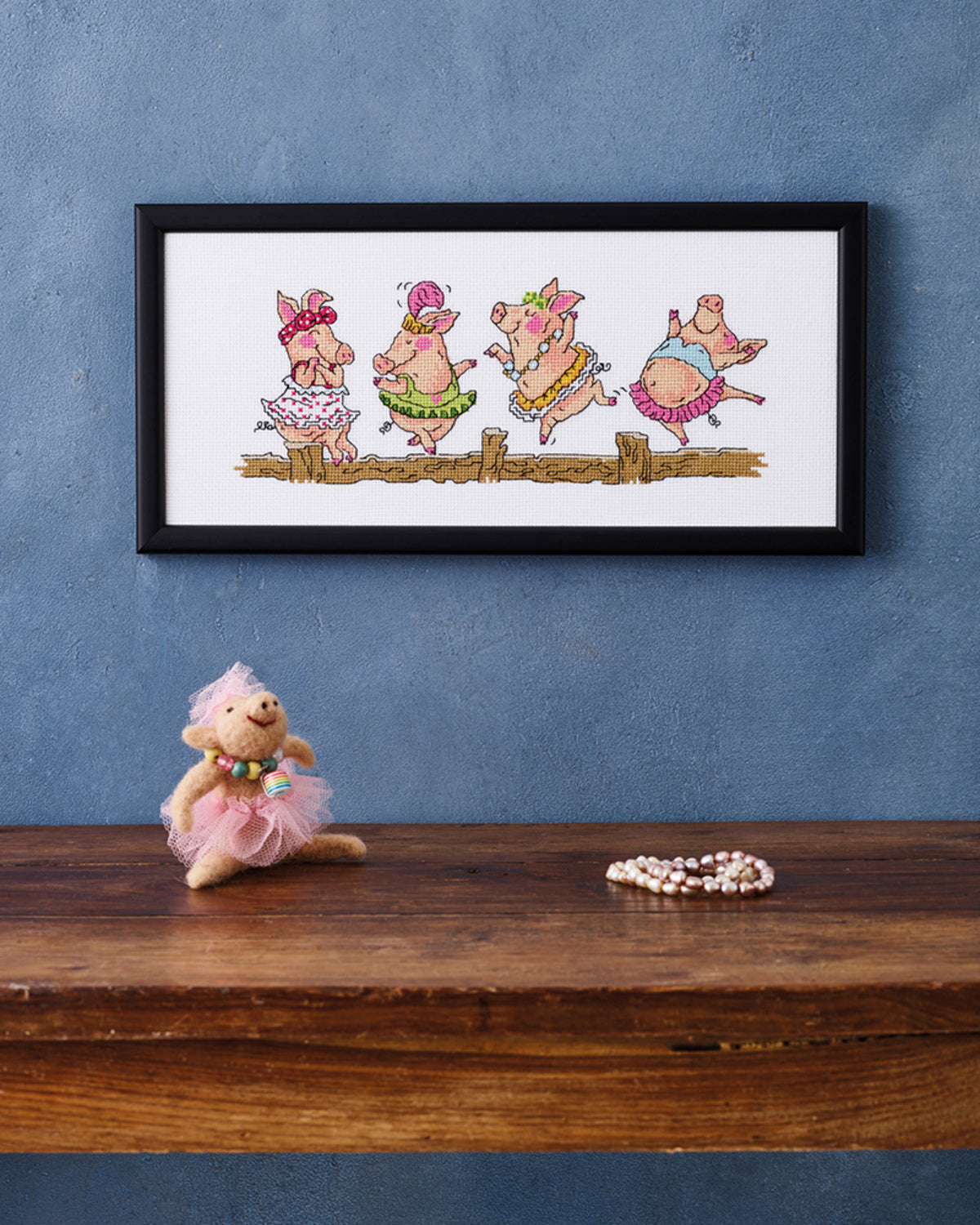 Danse Grise – Broderikit (35×15 cm)
