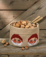 Kurv med Nisser – Broderikit (21x15 cm)