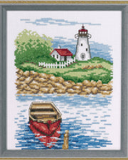 Fyrtårn & jolle – Broderikit (17 x 21 cm)