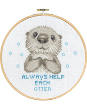 Always Help Each Otter – Broderikit (Ø20 cm) inkl. ramme