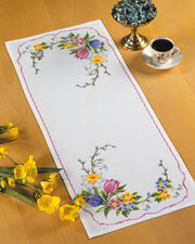 Forårsblomster bordløber – Broderikit (34x88 cm)