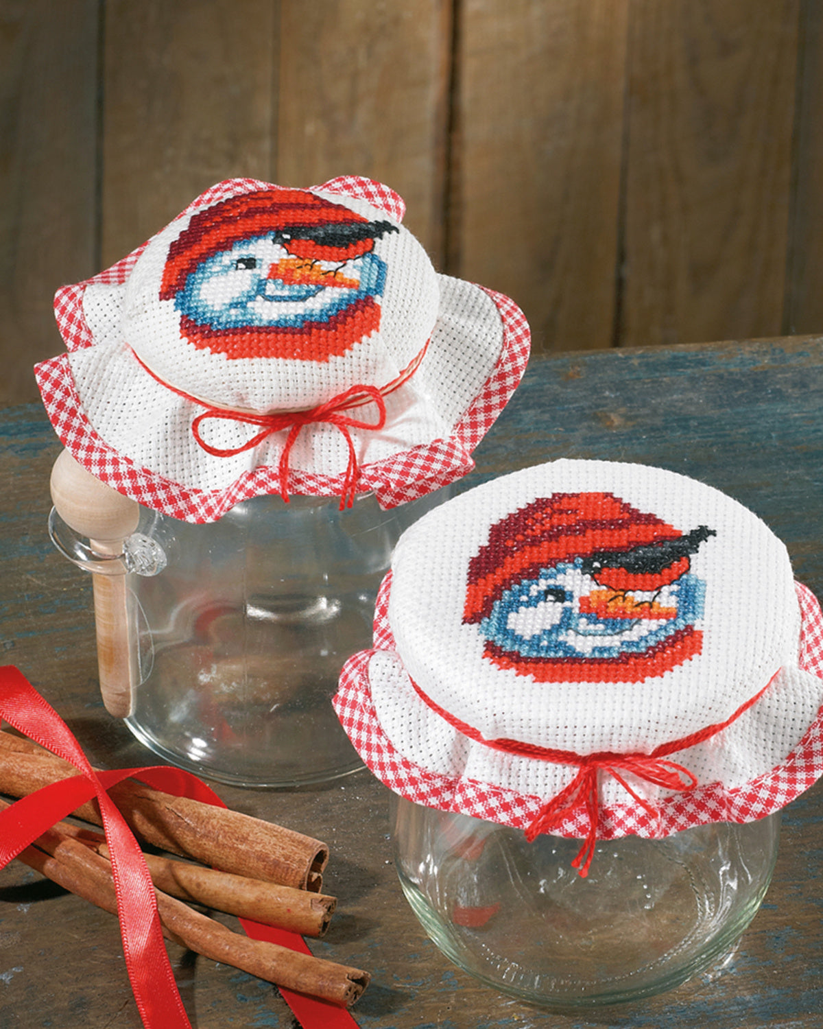 Syltetøjslåg med snemand – Broderikit (Ø16 cm) 2-pak